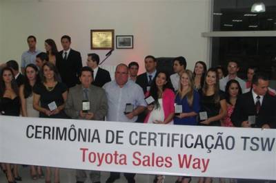 Strada Motors recebe Certificação (TSW) "TOYOTA SALES WAY"