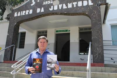 Plácido Pizzetti lança livros no Bairro da Juventude