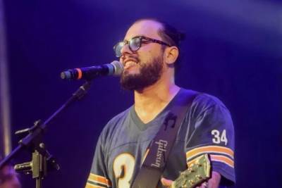 Entre a música gaúcha e o rock, Jorge Fidélis busca escrever a própria história