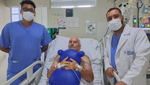Com almofadas em forma de urso, pacientes cardíacos recebem cuidado humanizado no HNSC