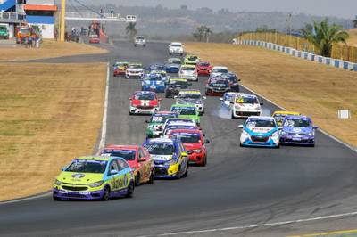 Piloto criciumense volta à pista onde conquistou vitória no Campeonato Nacional de Automobilismo 