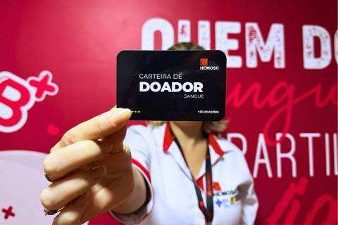 Novas carteirinhas do Hemosc estimulam doações e fidelizam voluntários