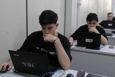 Técnico em Mecatrônica possibilita aprendizagem da instalação de máquinas automatizadas
