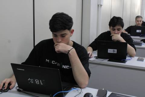 Técnico em Mecatrônica possibilita aprendizagem da instalação de máquinas automatizadas