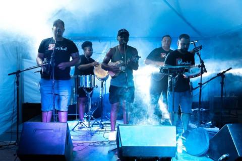 Grupo Dunduê: banda de pagode completa 18 anos de história em Criciúma