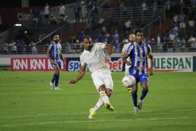 Diante do CSA, Criciúma abre maratona de quatro jogos em uma semana