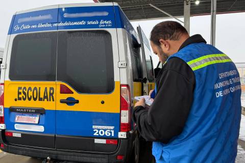Morro da Fumaça realiza vistoria em veículos do transporte escolar e universitário