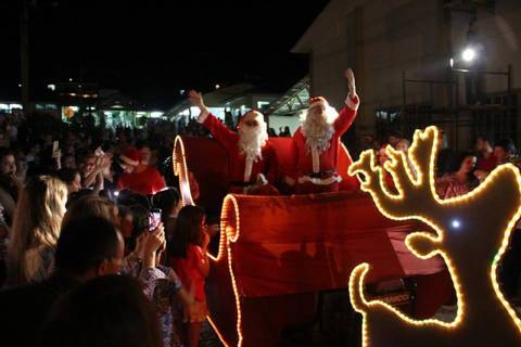 Tradicional chegada do Papai Noel no Unibave é nesta sexta