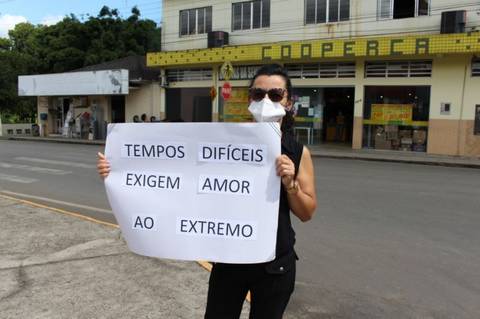 Treviso faz ato de apoio e solidariedade aos profissionais e familiares de vítimas da Covid-19