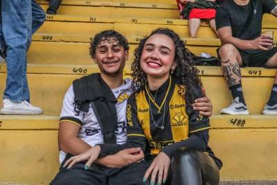 Mais de 9 mil torcedores celebram vitória do Tigre no Heriberto Hülse