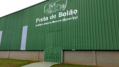 A pista de bolão sem bolão