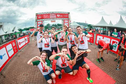 Corrida do Coração leva mensagem de esporte, saúde e inclusão em Criciúma