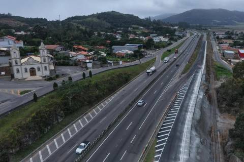 Alça de acesso na BR-101 será fechada nesta sexta-feira