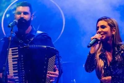 Casal criciumense relembra trajetória musical ao longo de oito anos de carreira
