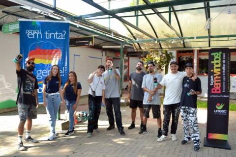 Arco Íris Tintas e Unesc celebram Dia do Grafiteiro com revitalização artística no campus