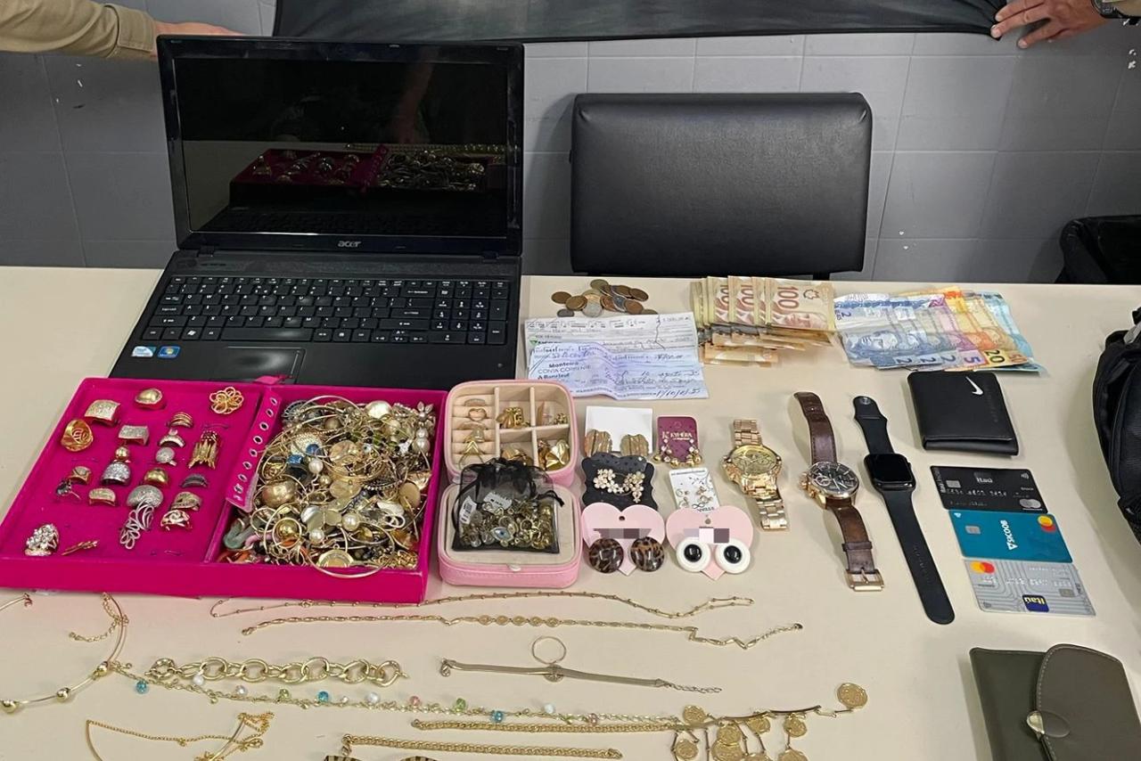 Armado com facão, criminoso invade apartamento e foge levando dinheiro e joias em Criciúma