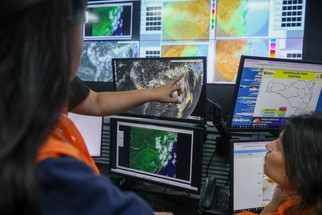 Defesa Civil de Criciúma monitora condições climáticas e aponta áreas de atenção para alagamentos