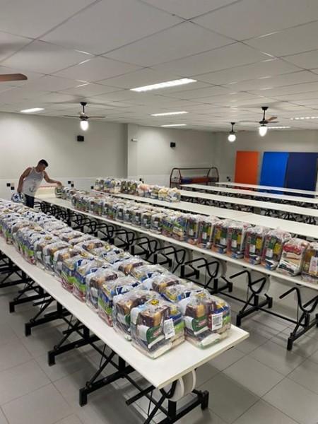'Perdidos na Lama' realiza ação beneficente e arrecada 110 cestas básicas para doação