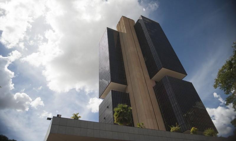 Crédito para folha de pagamento já está disponível nos bancos