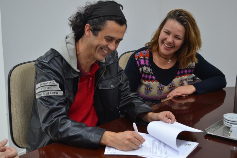 Unesc e Cirquinho do Revirado parceiros no Festival Nacional de Teatro Revirado