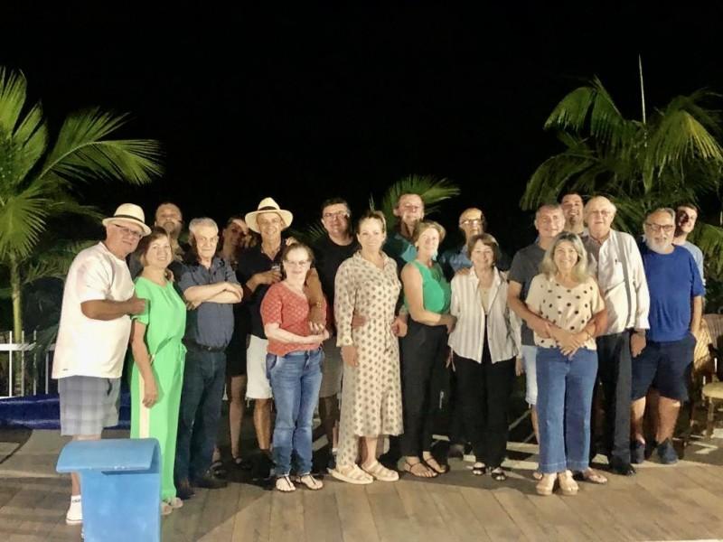 Mesa Eclética Feira em confraternização de Final de Ano