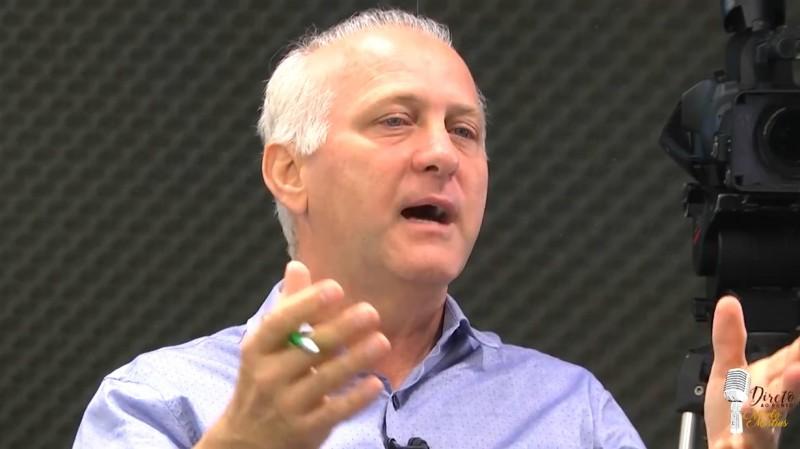 Smielevski fala sobre se envolver na política