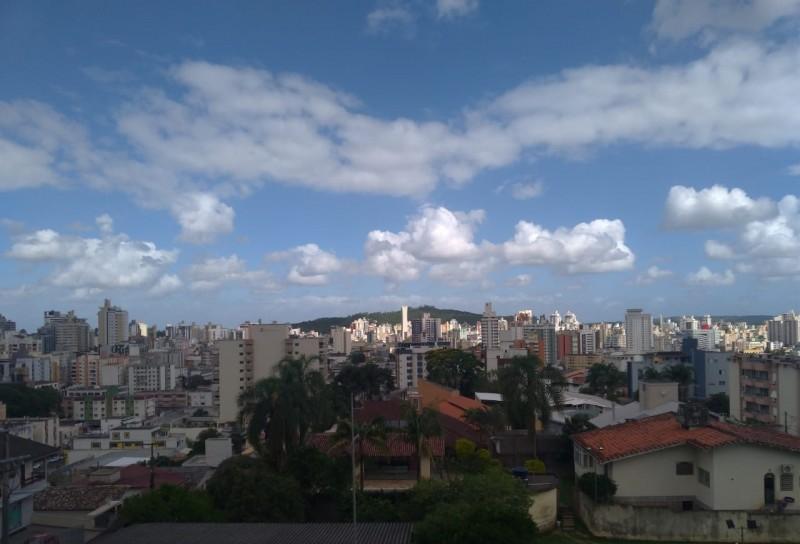 Feriadão de Finados: sábado e domingo com tempo nublado e segunda-feira de sol