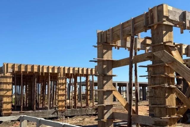 Após 10 anos paralisada, obra de escola na Zona Sul de Balneário Rincão avança dentro do cronograma
