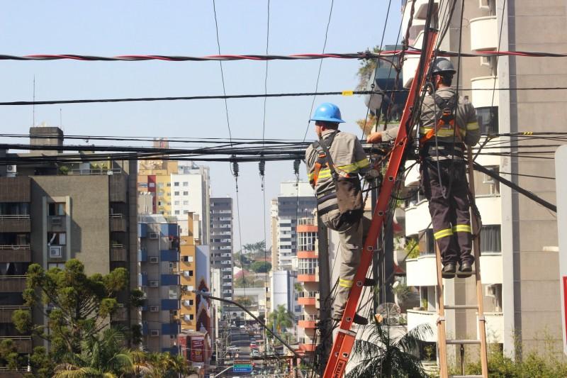 Vereador cobra alteração na política de corte de energia: ‘estamos com problemas de atendimento’