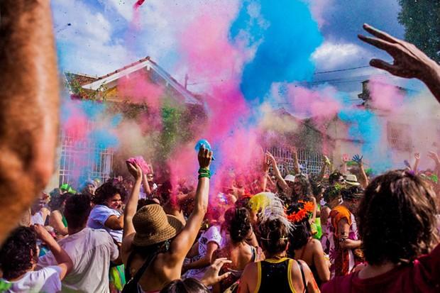 Criciúma Clube inova com o 'Holi Folia', o Carnaval das Cores