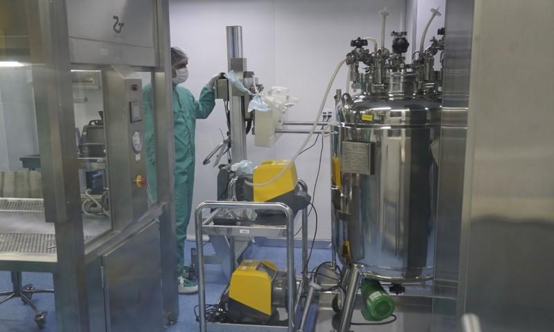 Fiocruz vai produzir primeiro antiviral oral contra Covid-19 no Brasil