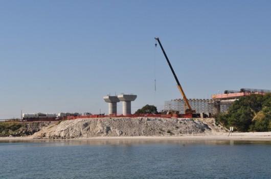 Trabalhadores da ponte Anita Garibaldi movimentam a economia do município