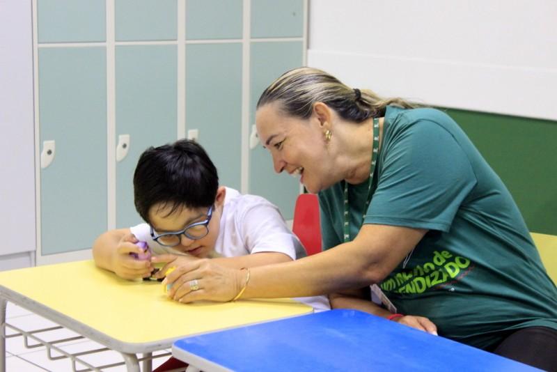 Volta às aulas: alunos do Colégio Unesc são recepcionados para mais um ano de muito aprendizado