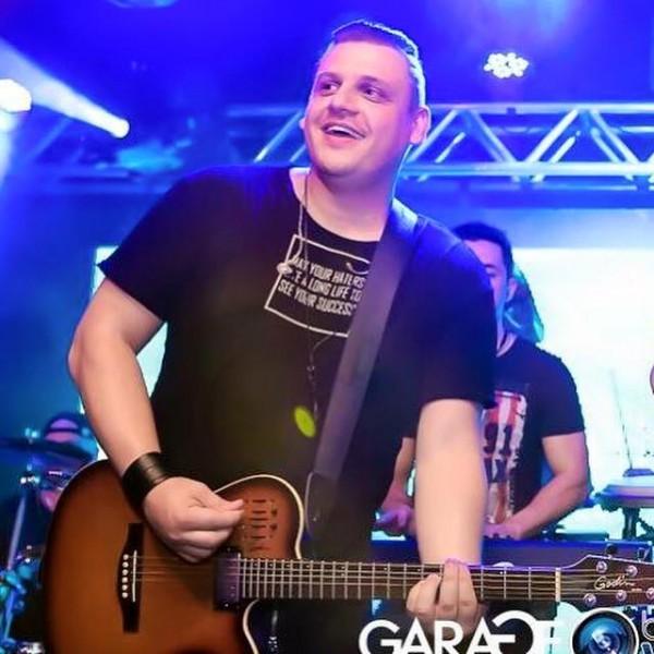 Neguinho e Emanuel fazem live solidária 'só modão' neste sábado 