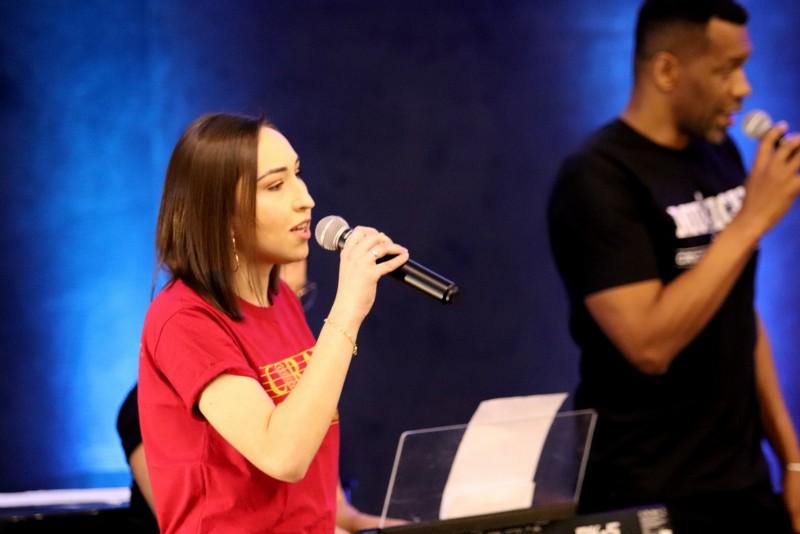 Live musical reúne colaboradores da Unesc para celebração de Dia do Trabalho
