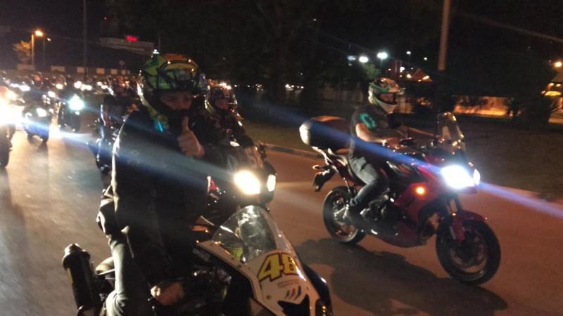 Motociclistas homenageiam piloto Andrei Costa