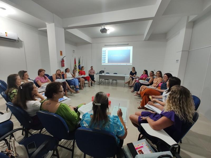 Educação fumacense realiza reunião de planejamento estratégico do ano letivo de 2024