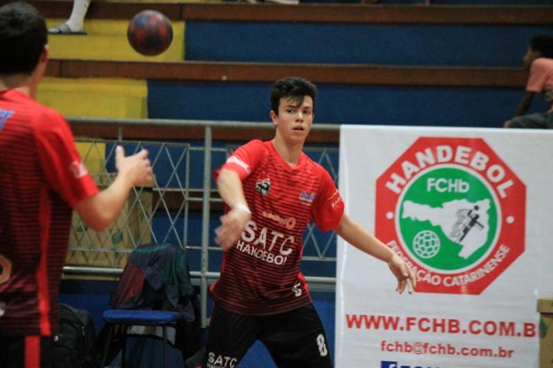 Olesc: handebol masculino garante vaga nas semifinais