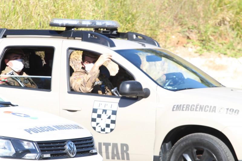Homens armados roubam farmácia em Tubarão 