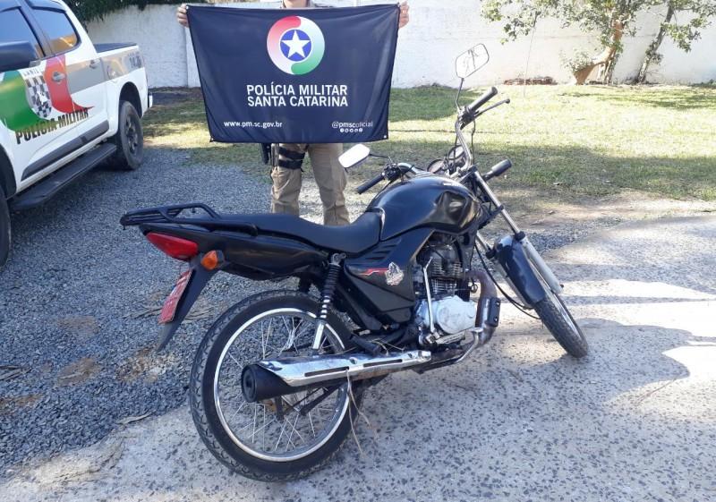 PM recupera motocicleta furtada em Criciúma