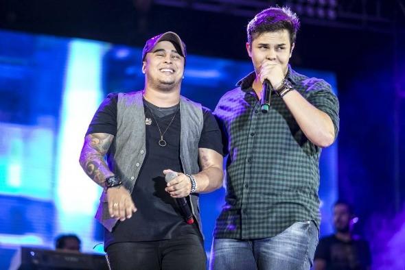Matheus e Kauan se apresentam nesta sexta-feira em Balneário Rincão
