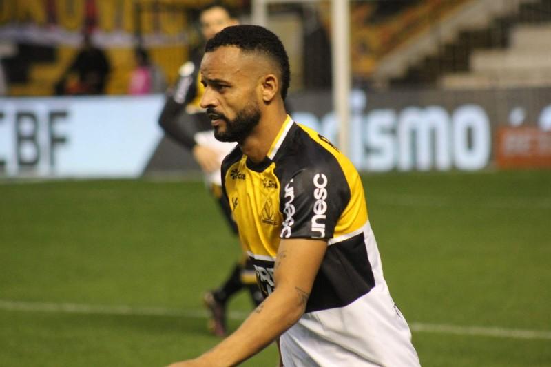‘É preciso acreditar no nosso trabalho para fazer um bom jogo’, diz Hélder sobre partida deste sábado
