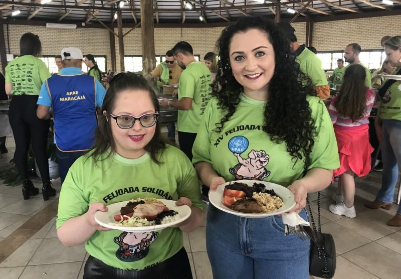 14 ª  Feijoada Solidária da APAE de Maracajá 