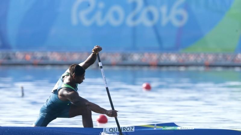 Isaquias Queiroz conquista segunda medalha na canoagem