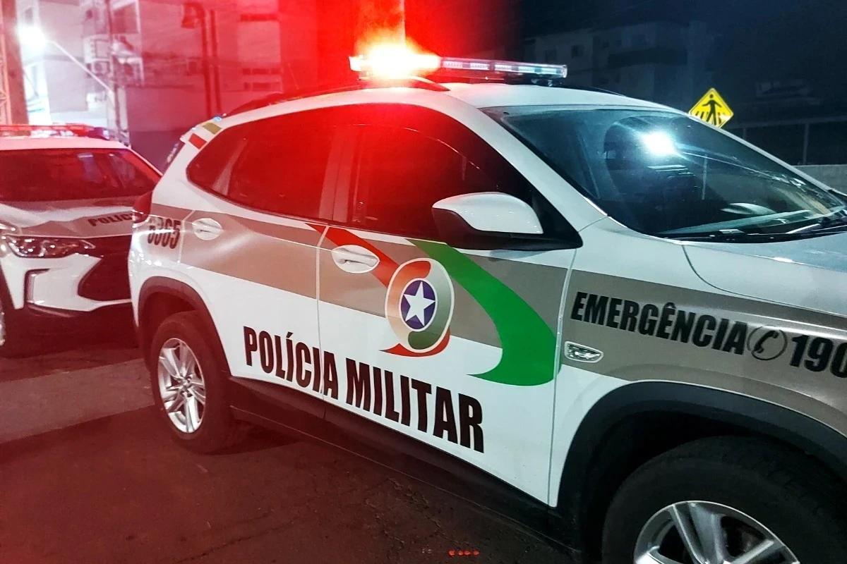 PM cumpre mandado de prisão após abordagem na área central de Urussanga