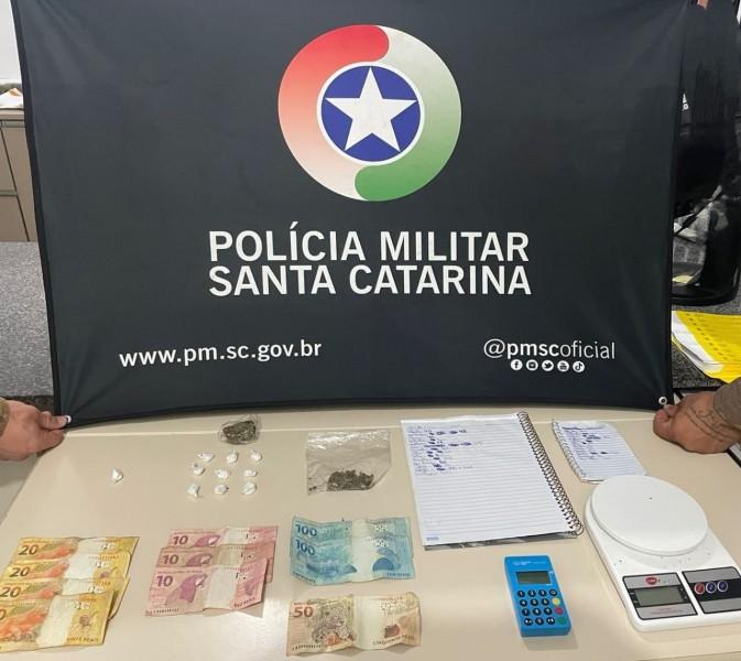 Jovem é preso por tráfico de drogas em Balneário Rincão