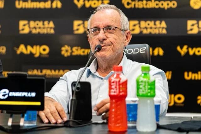 Criciúma corre contra o tempo para conseguir novo patrocínio master
