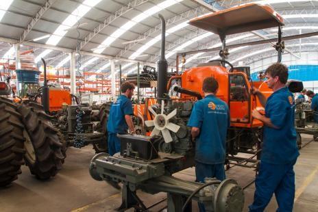 Empresas da região modificam rotina por causa do ano novo na China