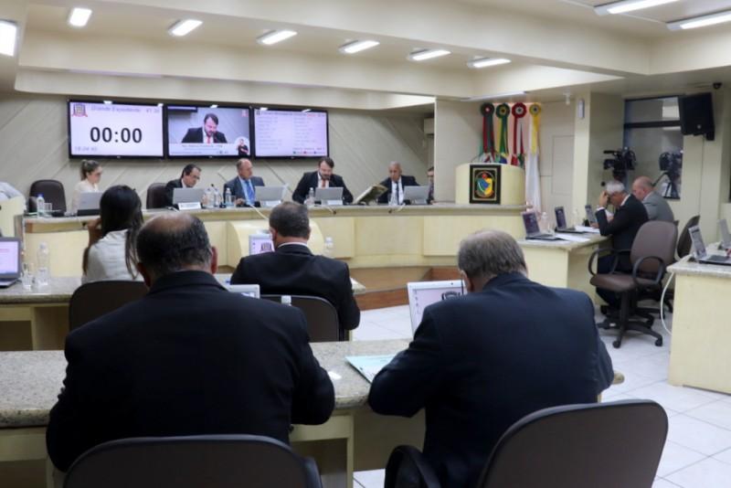 Projeto de lei visa horário livre ao comércio de Criciúma