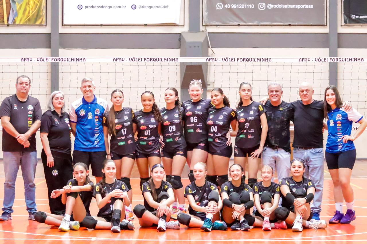 Jogando em casa, Vôlei de Forquilhinha conquista vitórias no Estadual
